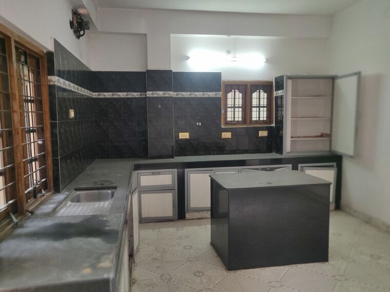 Kitchen, khairatabad 6 Bedroom 407 Sq.Yd. Independent House In Khairatabad Hyderabad 10184504