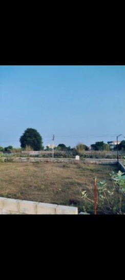 Plot For Sale in Sector 76
