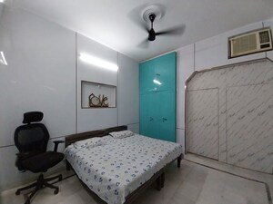 Bedroom in 3 BHK Builder Floor at Sector 31 – for Rent