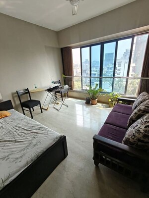Master Bedroom in 3 BHK Apartment at Bandra West – for Rent