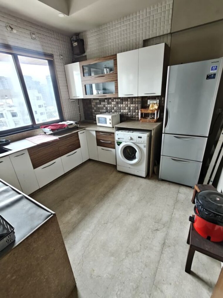 Kitchen, bandra west 3 Bedroom 1200 Sq.Ft. Apartment In Bandra West Mumbai 10184808