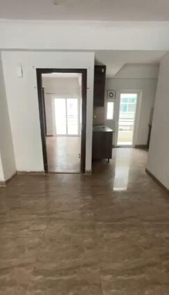 3 BHK + Servant Room Apartment For Sale in Renowned Lotus Srishti