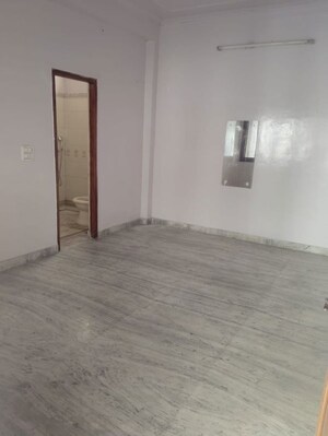 Room in 2 BHK Builder Floor at Greater Kailash ii – for Rent