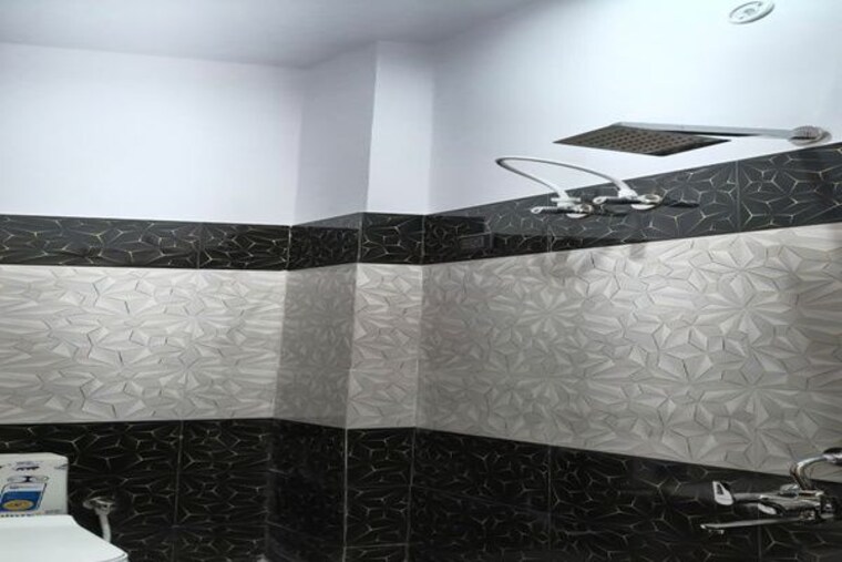 Attached Bathroom, khushboo-complex 2 Bedroom 1000 Sq.Ft. Independent House In Fazullaganj Lucknow 10183994