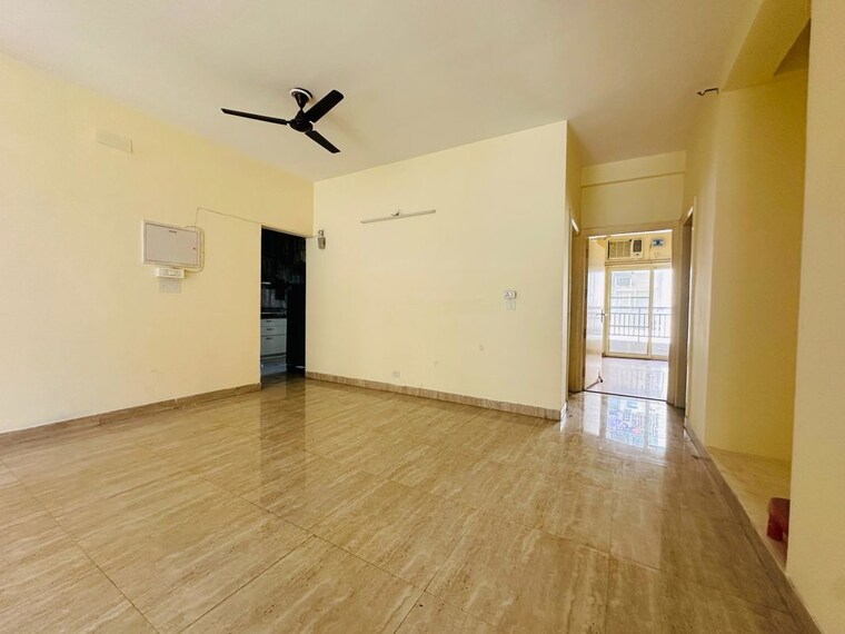 Room, puri-aman-vilas 3.5 Bedroom 300 Sq.Yd. Builder Floor In Sector 89 Faridabad 10185039