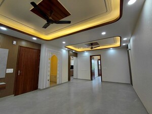 Living Room in 3 BHK Builder Floor at BPTP District 3, Sector 85 – for Sale