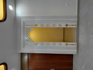 Furnished Amenities in 3 BHK Builder Floor at BPTP District 3, Sector 85 – for Sale