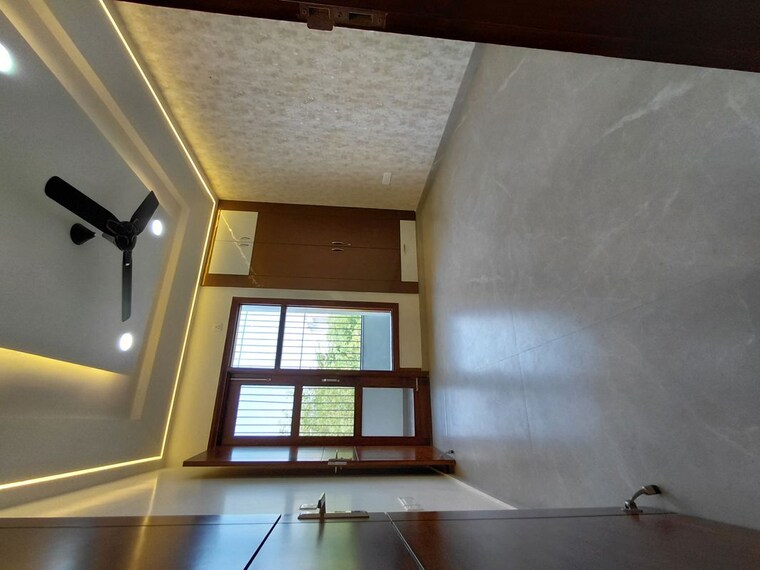 Bedroom, bptp-district-3 3 Bedroom 180 Sq.Yd. Builder Floor In Sector 85 Faridabad 10185046
