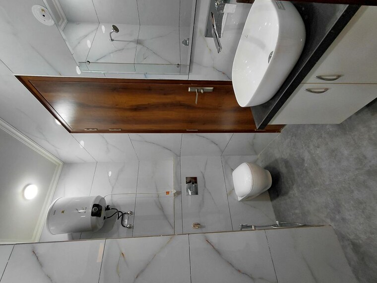Bathroom, bptp-district-3 3 Bedroom 180 Sq.Yd. Builder Floor In Sector 85 Faridabad 10185046