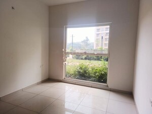 Room in 2 BHK Apartment at Sobha Dream Gardens, Thanisandra Main Road – for Rent