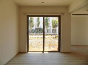 Room in 3 BHK Villa at Hiranandani The Villas, Devanahalli – for Rent