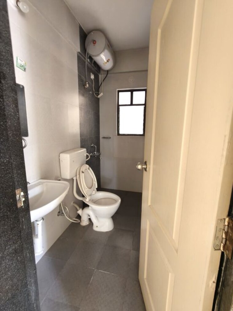Bathroom, kolte-patil-margosa-heights 3 Bedroom 1600 Sq.Ft. Apartment In Mohammadwadi Pune 10185217