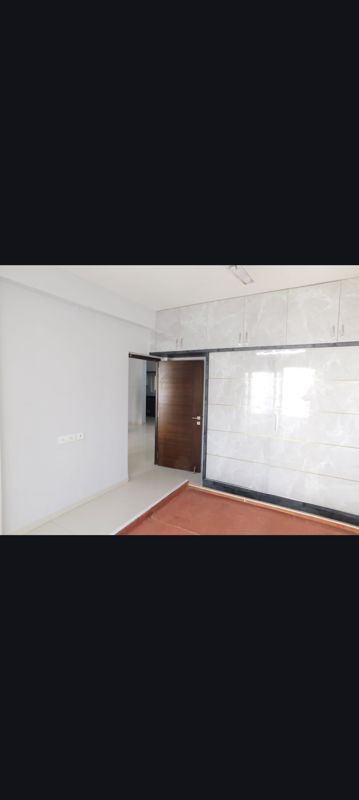 2.5 BHK +  1625 Sq.Ft. Apartment in Riddhi Saphire