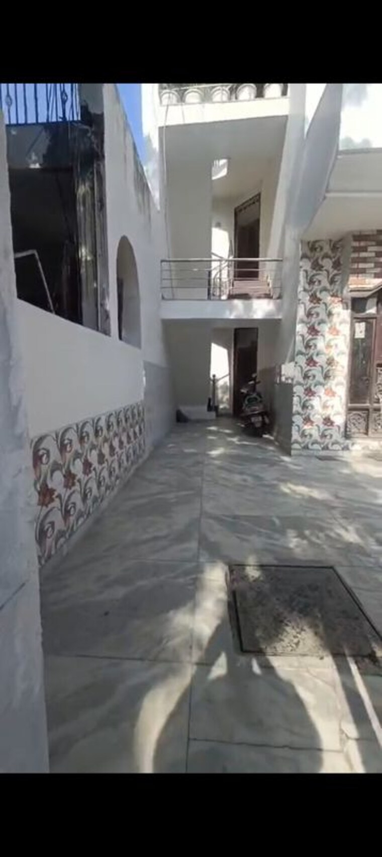  Parking, sector 8 3 Bedroom 2258 Sq.Ft. Builder Floor In Sector 8 Faridabad 10185252