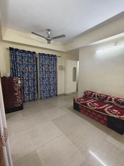2.5 BHK + Study Room Apartment For Rent in Paras Tierea