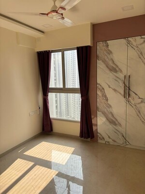 Room in 2 BHK Apartment at Piramal Vaikunth, Balkum Pada – for Rent