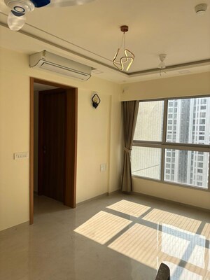 Room in 2 BHK Apartment at Piramal Vaikunth, Balkum Pada – for Rent
