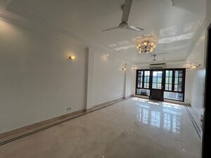 3 BHK Builder Floor For Rent in Chittaranjan Park
