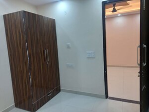 Room in 2 BHK Builder Floor at Mandi – for Rent