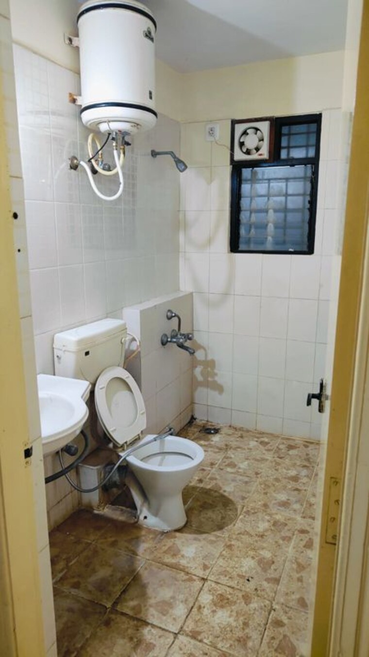 Bathroom, gopalan-royal-palms 2 Bedroom 1250 Sq.Ft. Apartment In Kaggadasapura Bangalore 10185543