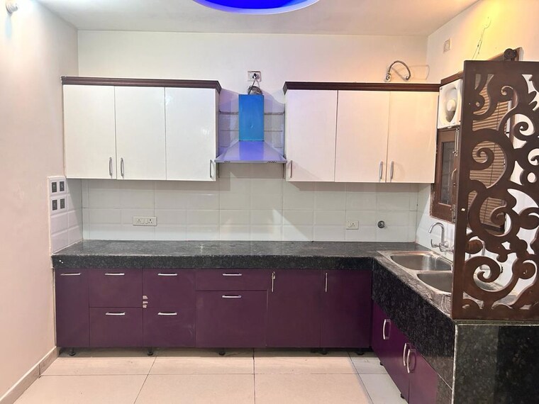 Kitchen, lohgarh 3 Bedroom 1350 Sq.Ft. Apartment In Lohgarh Zirakpur 10185573