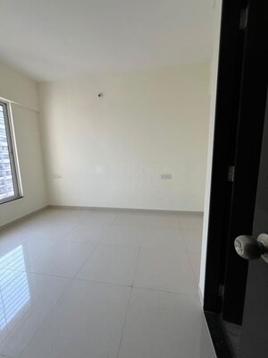 Room in 2 BHK Apartment at Kolte Patil R10, Hinjewadi – for Rent