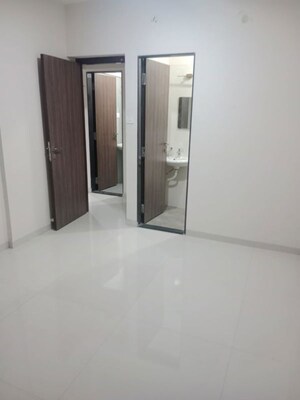 Room in 2 BHK Apartment at Ambarish CHS, Kurla East – for Rent