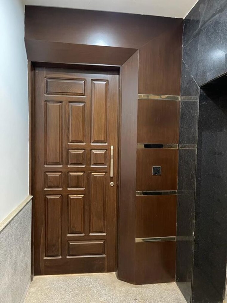undefined, sector 85 4 Bedroom 500 Sq.Yd. Builder Floor In Sector 85 Faridabad 10185442