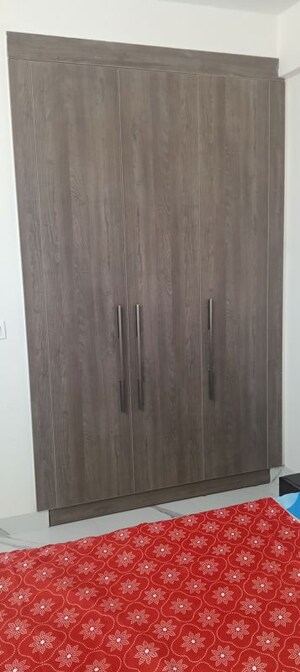 Furnished Amenities in 3.5 BHK Apartment at Smart World Gems, Sector 89 – for Sale