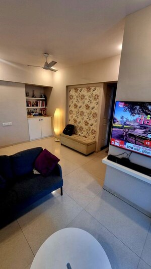 Bedroom in 2 BHK Apartment at Cosmos 27 Gbr, Kasarvadavali – for Rent