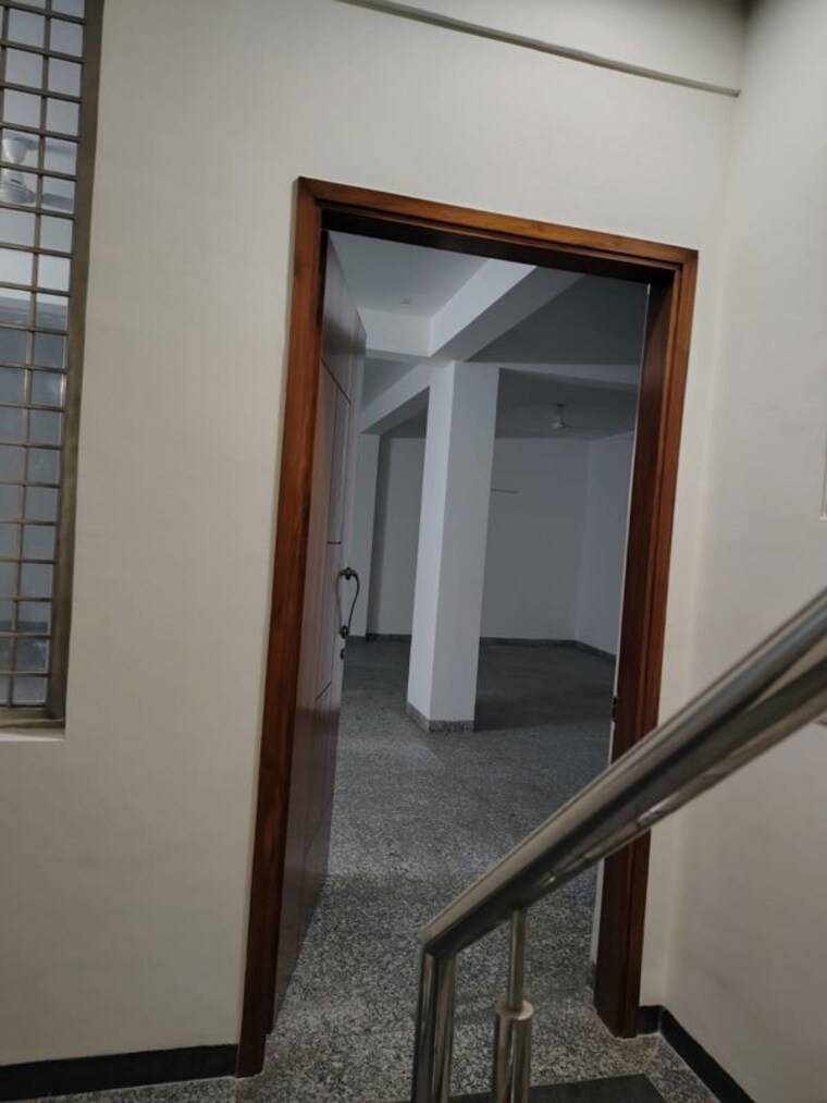 Exterior View, south extension ii 5 Bedroom 550 Sq.Yd. Builder Floor In South Extension ii Delhi 10185621