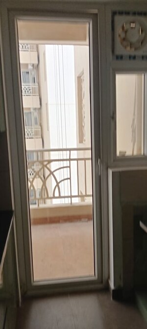 Balcony in 3.5 BHK Apartment at Smart World Gems, Sector 89 – for Rent