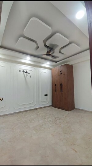 Building Lobby in 3 BHK Builder Floor at Chattarpur – for Rent