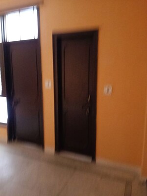 2 BHK Apartment For Rent in Purvanchal Vasant Vihar Apartment, Sector 62