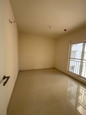 Room in 2 BHK Apartment at Godrej Nurture Pune, Mamurdi – for Rent