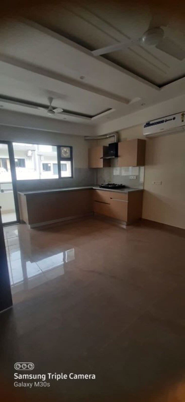 Kitchen, suncity-vatsal-valley 2 Bedroom 1130 Sq.Ft. Apartment In Gwal Pahari Gurgaon 10185546