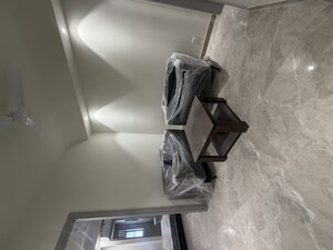 Furnished Amenities in 2 BHK Builder Floor at Milestone 32nd Avenue, Sector 15 – for Rent