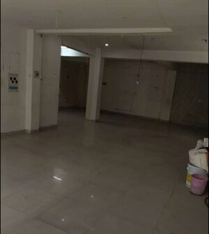Parking in  Office Space at Hazratganj – for Rent