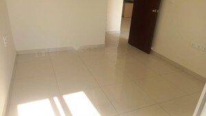 Room in 2 BHK Apartment at Puravankara Silversands, Mundhwa – for Rent