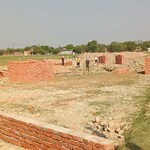 1075 Sq.Ft. Plot in Babatpur
