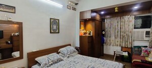 Bedroom in 2 BHK Apartment at Gulmarg Society, Chembur – for Rent