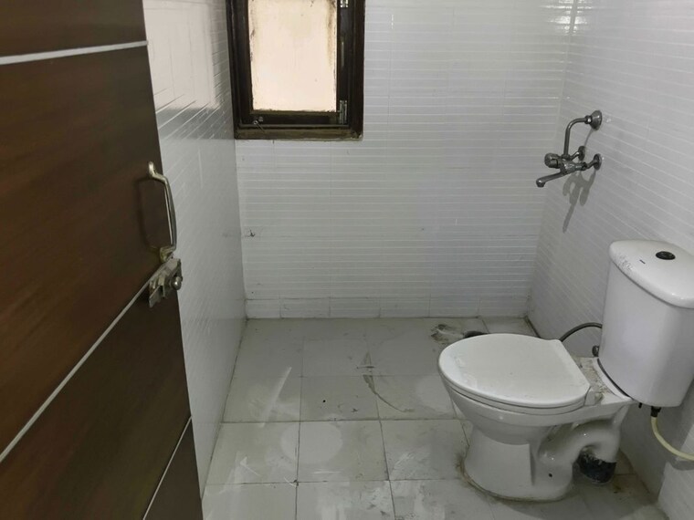 Bathroom, rps-savana 3 Bedroom 1862 Sq.Ft. Apartment In Sector 88 Faridabad 10186209