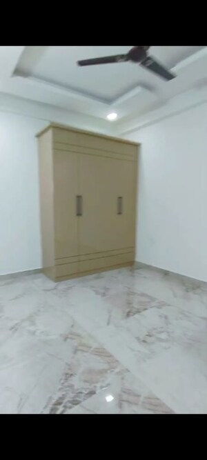 Room in 3 BHK Villa at Sindhuja Greens, Sector 10 Greater Noida – for Rent