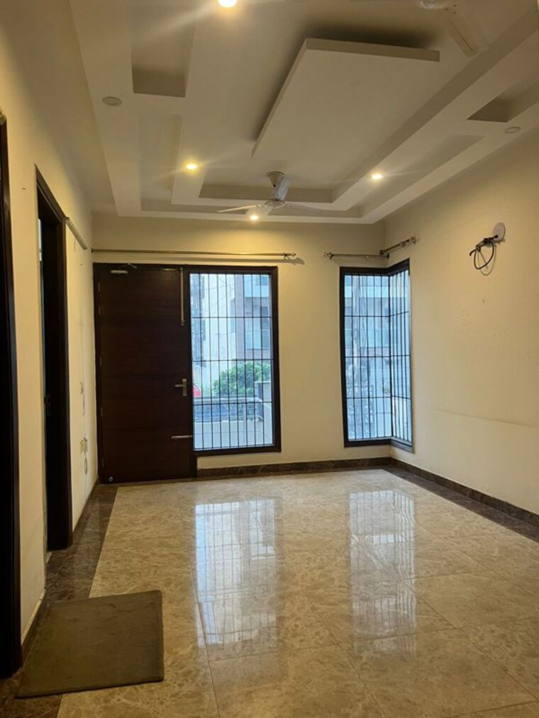 Room, ardee-city 3 Bedroom 1800 Sq.Ft. Builder Floor In Sector 52 Gurgaon 10186331