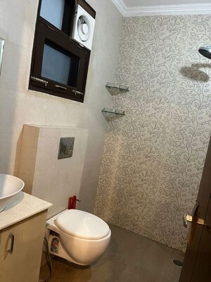 Bathroom in 3 BHK Builder Floor at Ardee City, Sector 52 – for Rent