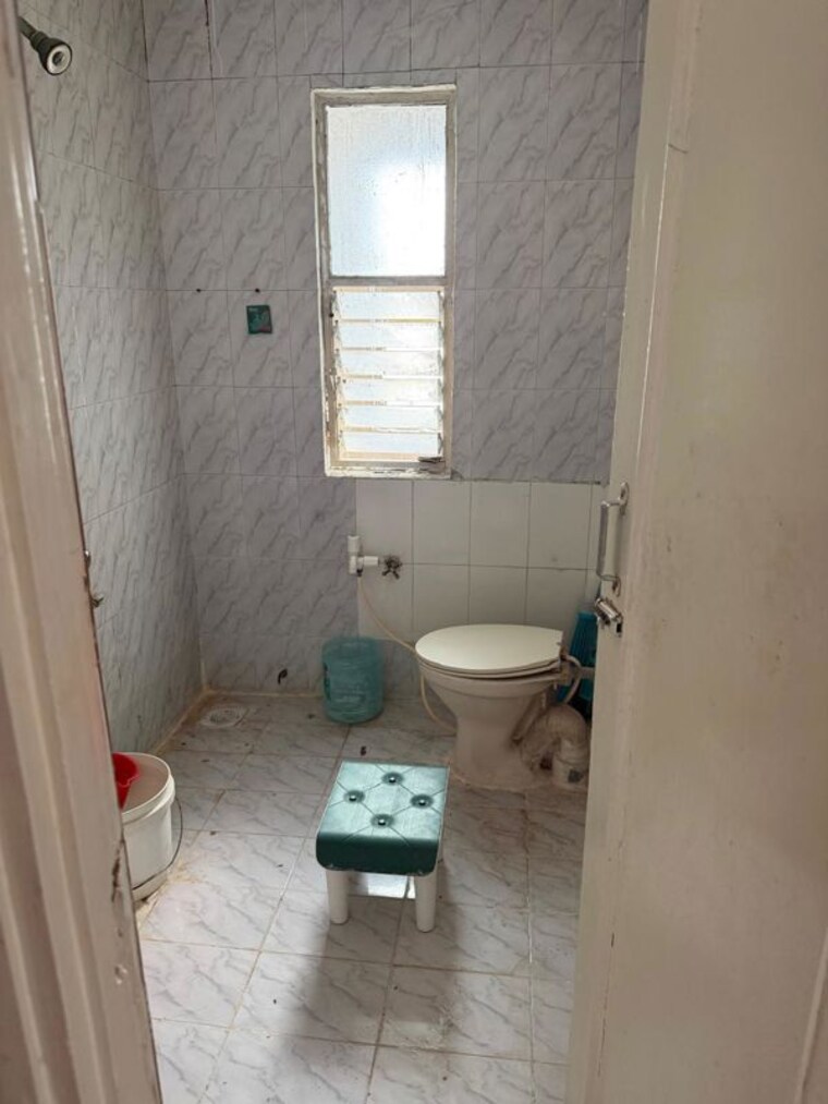 Bathroom, vastrapur 2 Bedroom 1250 Sq.Ft. Apartment In Vastrapur Ahmedabad 10186375