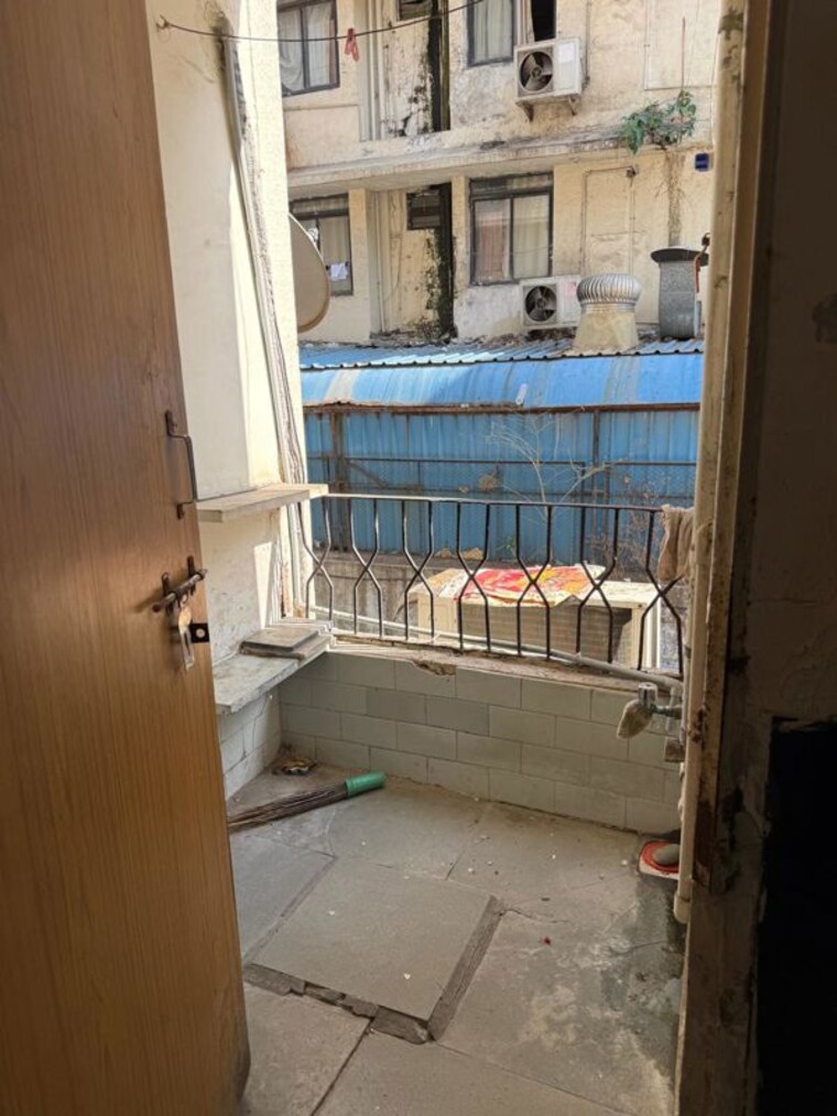 Balcony, vastrapur 2 Bedroom 1250 Sq.Ft. Apartment In Vastrapur Ahmedabad 10186375