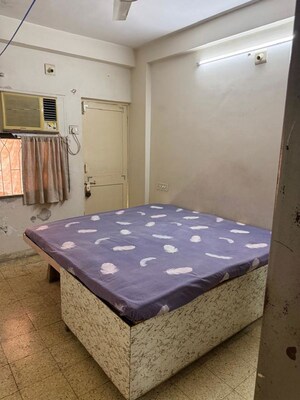 Bedroom in 2 BHK Apartment at Vastrapur – for Rent