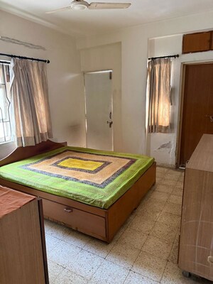 Bedroom in 2 BHK Apartment at Vastrapur – for Rent