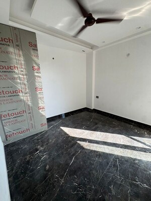 Bedroom in 3 BHK Builder Floor at Saket – for Sale